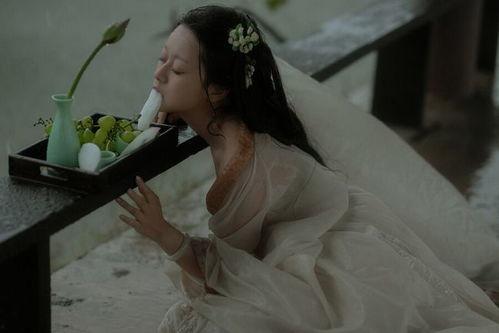 古风小姐姐吃瓜视频网站,揭秘吃瓜视频网站的风华韵事