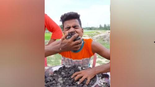 古浪锤子哥吃瓜搞笑视频,带你领略乡村幽默魅力