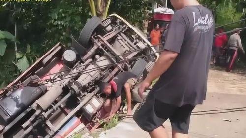 别人打架吃瓜群众视频怎么处理,吃瓜群众的正确姿势