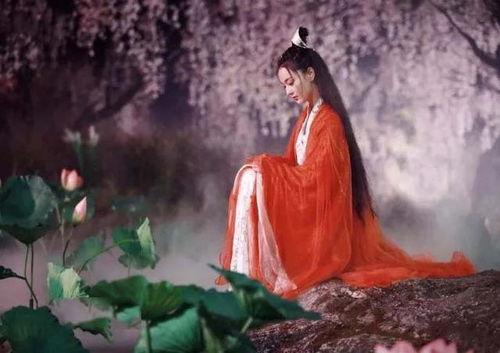 红衣女子吃瓜视频大全下载,趣味横生的网络奇观盘点