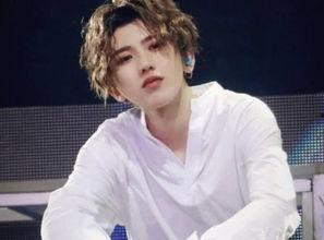 直播吃瓜蔡徐坤视频,趣味横生瞬间引网友热议