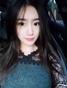 美女吃的瓜甜不甜视频下载,美女品尝瓜果甜蜜瞬间